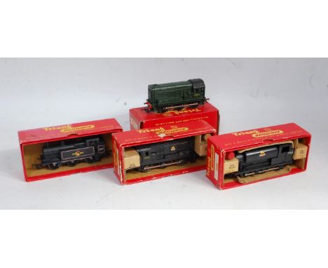 Mixed collection of Triang 0-6-0 locomotives R52 Jinty tank early couplings box lid faded (G-BD), R152 BR black diesel shunte