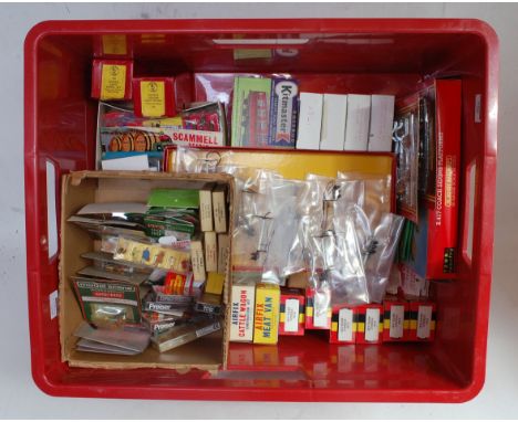 Plastic box containing quantity of scenic items by mixed makers including 20 colour light signals by Eckon, Cockrobin and oth