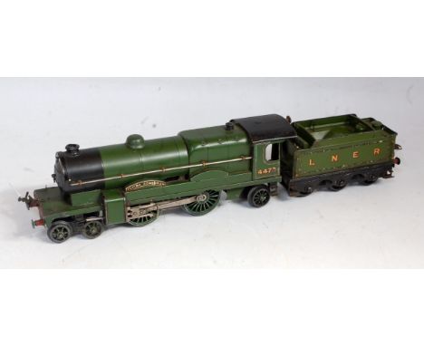 Hornby 1936/41 darker green LNER E320 20v AC 'Flying Scotsman' No. 4472, damage to cab sides and to front buffer beam area, l