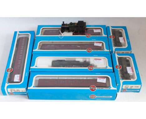 Quantity of Airfix items in blue boxes, GWR prairie tank engine (G-BG), 3x BR lined green 0-4-2 tank engines (one unboxed) (G