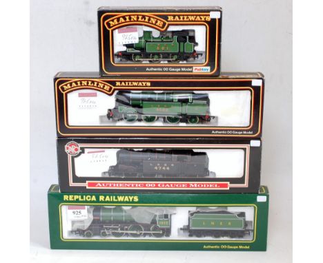 A Replica Railways Ref. No. 11012 LNER lined green class B1 engine and tender No. 1000 'Springbok' (M-BM) Dapol LNER lined bl
