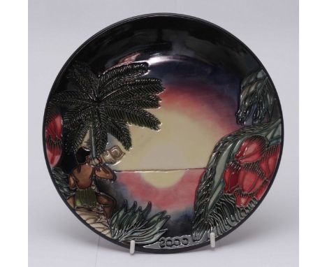 A Moorcroft pottery Year plate '2000' decorated with 'Birth of Light' pattern, limited edition 285/2000, copyright 1998, 'Jug