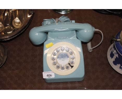 A vintage style telephone 