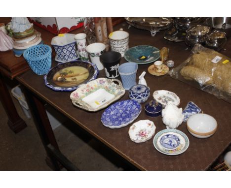 A quantity of various china to include Wedgwood jasperware, Royal Crown Derby "Derby Posies" pattern pin dish, Coalport vase,