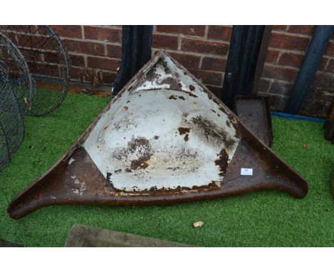 Cast Iron Enamel Corner Trough 