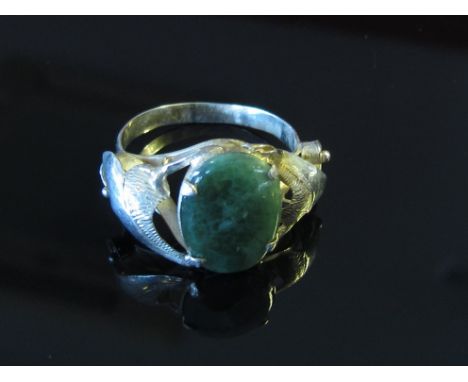 A silver and jade ring, size P