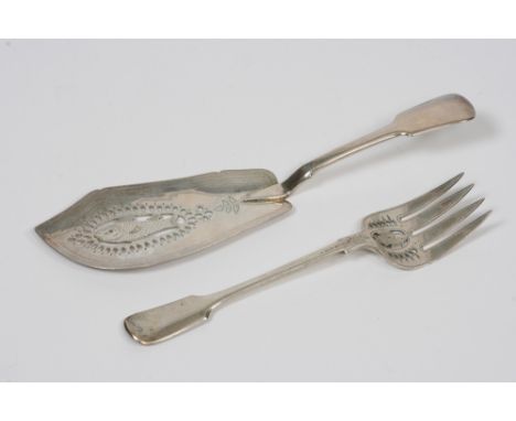 A George III silver 'Old English' pattern fish slice, the engraved blade with pierced decoration and central fish motif, Lond