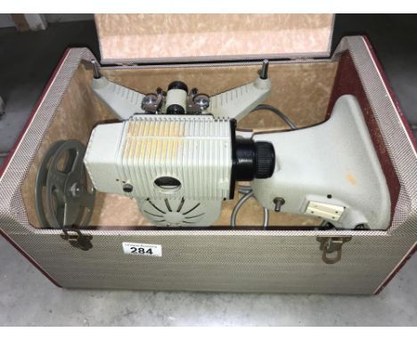 A vintage C.I.R.S.E. Cine Ottica film projector