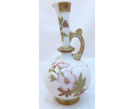 WORCESTER EWER. Small handled Blush Ivory ewer, H: 18 cm