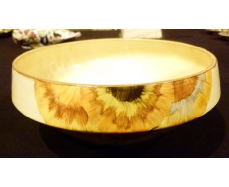 CLARICE CLIFF BOWL. Large Clarice Cliff Rhodanthe bowl, W: 20 cm CONDITION REPORT: The item is in good condition with no appa