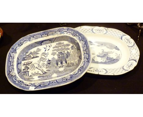 MEAT PLATTER. Blue and white ceramic meat platter