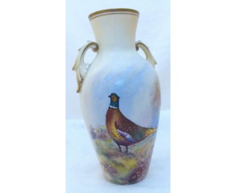 WORCESTER STINTON? VASE. Royal Worcester Locke & Co  pheasants vase signed Stinton, H: 19 cm CONDITION REPORT: The item appea