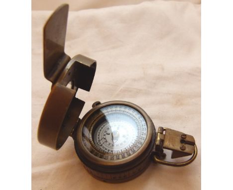 COMPASS. Dull brass compass