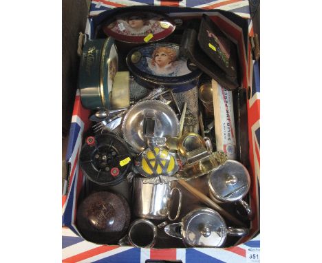 Tray of assorted items to include vintage AA badge, vintage academy fishing reel, bakelite tobacco box, plated tea service, m