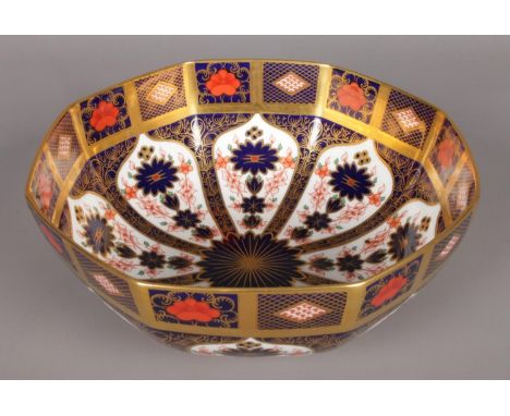 A Royal Crown Derby octagonal bowl in the Old Imari pattern. (21cm x 8.5cm)  Good condition. First quality.