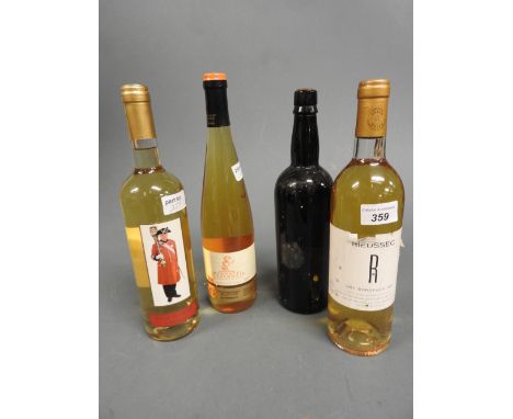 A bottle of 'R' (Rieussec) white Bordeaux wine 1984, a bottle of Royal Hospital 'Chelsea Pensioner' white wine 2006, a Moscat