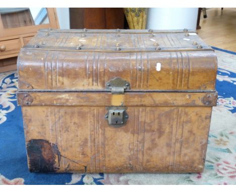 A metal trunk, width 66cm