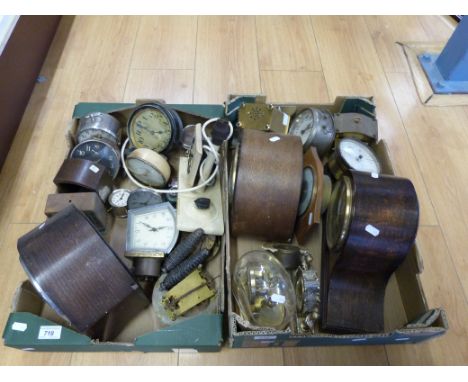 A quantity of various vintage clocks and parts (spares and repairs for the enthusiast)