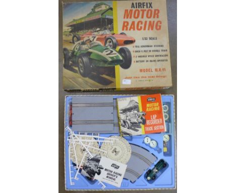 An Airfix 1/32 scale M.R.11 motor racing set, boxed