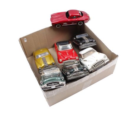 Box with 7 tin scale model cars