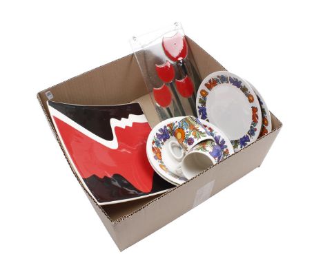 Box with Villeroy &amp; Boch porcelain tableware with Acapulco decor, Schoonhoven ceramic bowl with Snoeck decor, limited edi