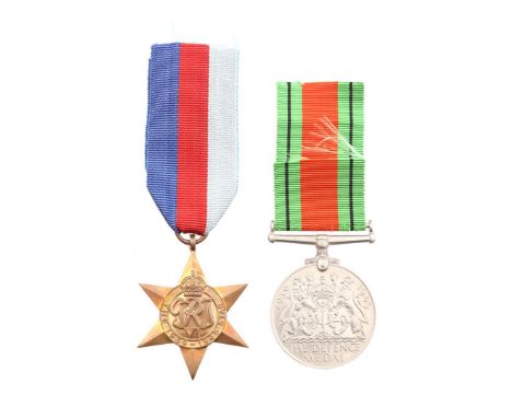 English medals Period Second World War: = 1939-1945 Defense Medal' with original ribbon. = 1939-1945 Star Medal' with origina