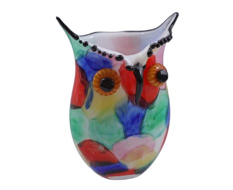 Glass vase, owl model, 32 cm high, 25 cm wide