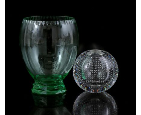 Green glass vase with cut neck edge and base, bottom signed R (Willem Rozendaal), 15.5 cm high, 12 cm diameter and clear glas