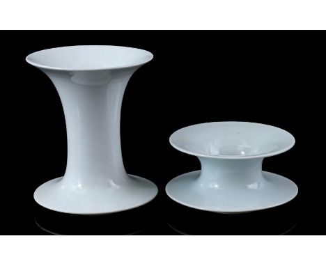 Jan van der Vaart (1931-2000)2 ceramic glazed vases, 17 cm high (hairline) and 8 cm high