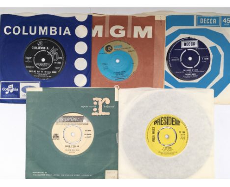 Five rare soul and funk 7" singles comprising Salena Jones F 12708, The Velours on MGM 2006-603, Lou Bennett on Columbia DB 7