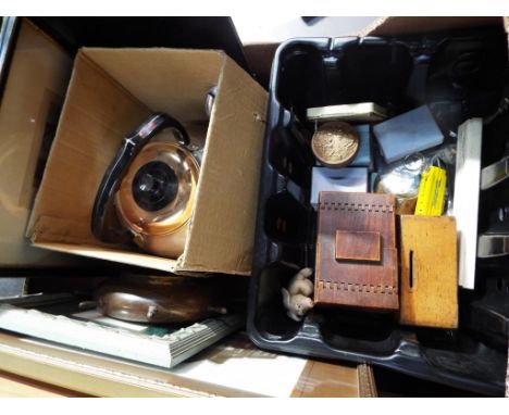 A good mixed lot to include wooden trinket boxes, a gilded metal lidded tin with a floral decoration, a small quantity of coo