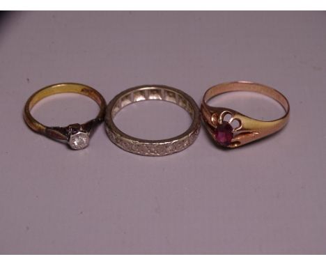 18CT GOLD DIAMOND SOLITAIRE and two further semi-precious stone set rings, the solitaire, size mid J-K, 2.2grms, a nine carat