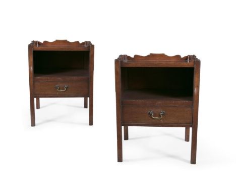 A PAIR OF GEORGIAN STYLE MAHOGANY BEDSIDE LOCKERS, the rectangular tray tops with raised wavy sides and inset handles, above 