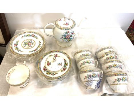 Part coal port and old foley part tea service, over all good condition 