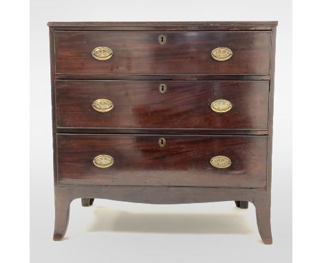 Regency mahogany chest fitted with three long graduated drawers, raised on splayed bracket supports, W91cm, H90cm, D45cm - Co
