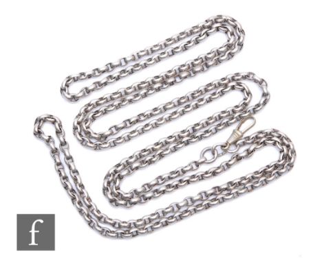 An early 20th Century silver double link oval belcher guard chain, weight 78g, length 148cm, terminating in metal swivel clas