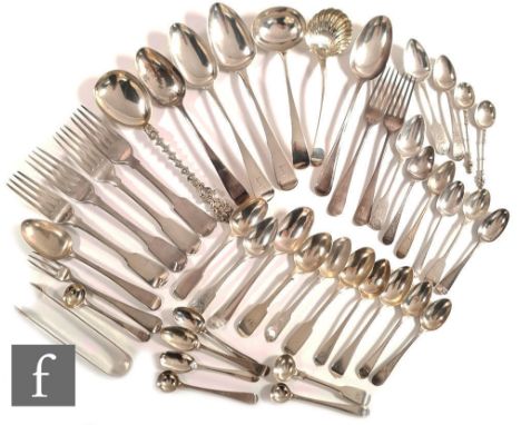 A parcel lot of assorted Georgian and later hallmarked silver flatware to include table, tea and dessert spoons, ladles, dinn