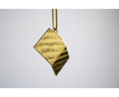 18 carat gold locket , square textured design , British hallmarks for London 1979, to a snake link chain, Markers mark for Ri