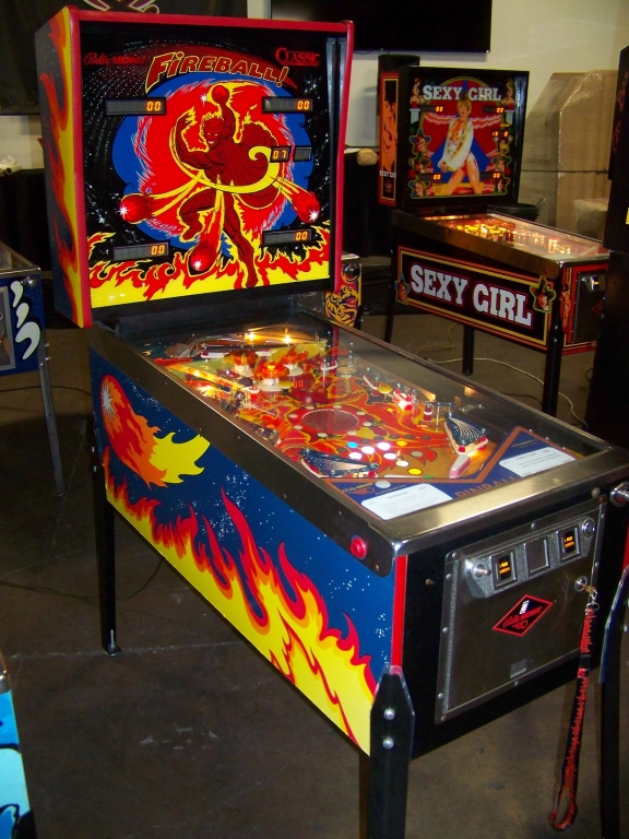 FIREBALL CLASSIC PINBALL MACHINE BALLY 1985 Item is in used condition ...