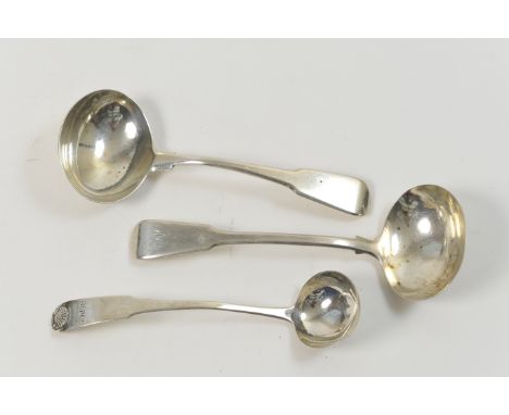 George III Scottish silver toddy ladle, maker AE, possibly Edinburgh, circa 1811, in the oar and shell pattern, 15cm; also a 
