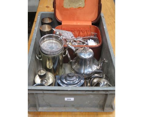 VARIOUS SILVER PLATEDWARE AND FLATWARE, ETC.