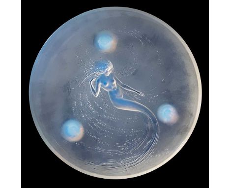 designed 1920opalescentmoulded R. LALIQUE, wheel-engraved FRANCE36.6cm (14 1/2in) diameter