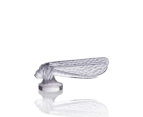 designed 1928clear and frostedengraved R. Lalique France, moulded LALIQUE16cm (6 3/8in) long