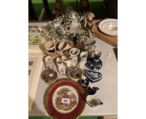 A LARGE GROUP OF CERAMICS TO INCLUDE BASKET, VASES, TRINKET BOXES ETC 