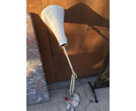 A VINTAGE METAL ANGLE POISE DESK LAMP 