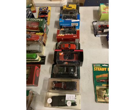 A SELECTION OF SCALE MODEL BOXED VEHICLES 