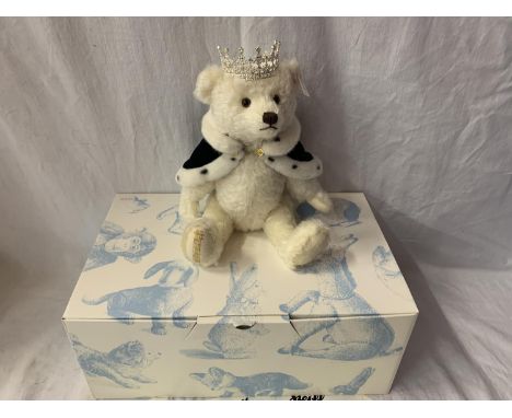 A STEIFF LONG TO REIGN OVER US MUSICAL BEAR BOXED WITH CERTIFICATE 