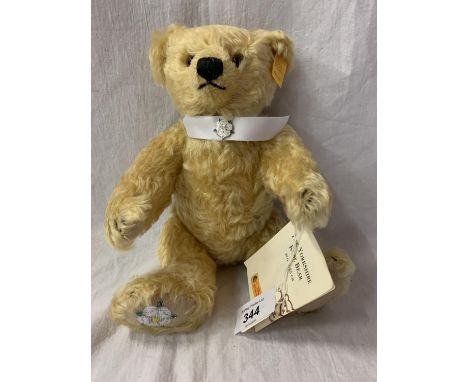 A STEIFF YORKSHIRE ROSE JOINTED BEAR 