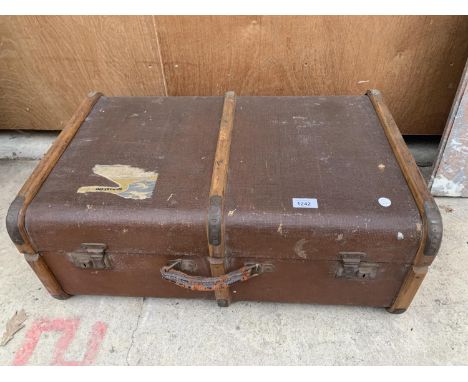 A VINTAGE TRAVEL TRUNK 