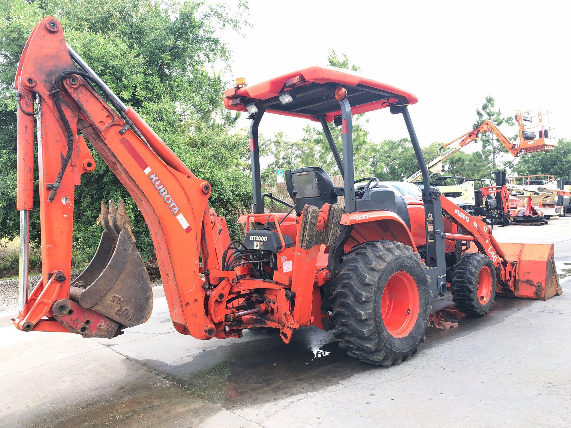 2012 KUBOTA L45 LOADER/BACKHOE WITH OUTRIGGERS, 4WD, DIESEL, 3,374.9 HOURS SHOWING, RUNS